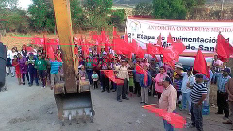 “Desde hace 43 años nuestra organización se ha propuesto cambiar el rumbo de este país", dijo el dirigente