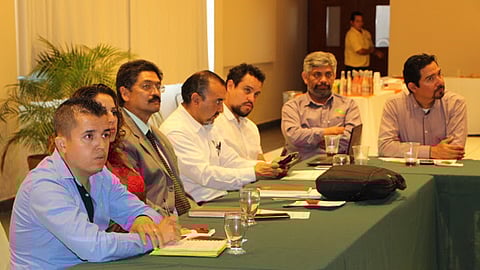 Se realizó la reunión con directivos de los centros educativos de este municipio