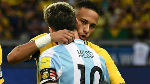 Neymar está cerca del Mundial con el pantecampeón Brasil, Messi y Argentina a esperar (foto: fifa.com)