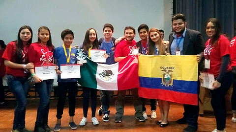 Son estudiantes del municipio de Puruándiro (Foto Cortesía)