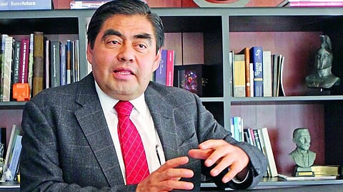 Remueven a Barbosa de la coordinación del PRD en el senado