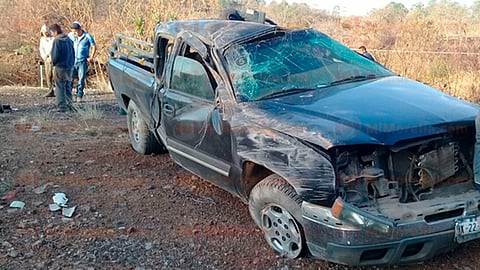 Los mismos heridos narraron a la Policía que un tractocamión fue el que los impactó