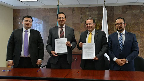 Con este convenio se verán beneficiados alrededor de 300 contadores y sus clientes (Foto: ACG)