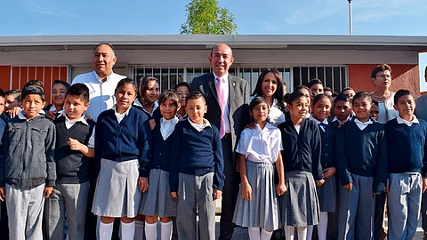 Inauguraron la sustitución de ocho aulas en la Escuela Primaria Pino Suarez de esta capital (Foto: Cortesía)