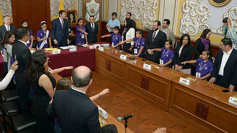 Los niños que hoy tomaron protesta forman parte del cabildo por un año (Foto: ACG)