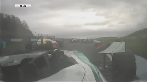 Video: Terrible accidente en la Formula F4 es grabado con una cámara instalada en el monoplaza