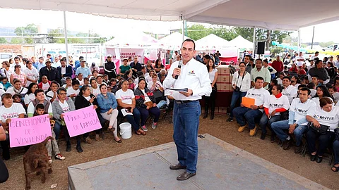 Reciben apoyos habitantes de La Mintzita