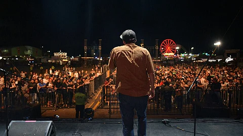 Amantes del rock se dieron cita en el recinto ferial