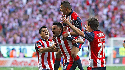 Con goles de Alan Pulido y El Gallito Vázquez, Guadalajara se coronó en el Clausura 2017 (Foto: VfLWolfsburg_ES)