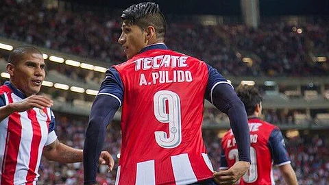 Con Tigres ya logró el trofeo, ahora quiere repetirlo al lado de Chivas (Foto: @puliidooo)