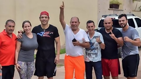 Rafael, hermano de Julio César Chávez, murió frente a su casa en Culiacán tras resistirse a un asalto (Foto Twitter)