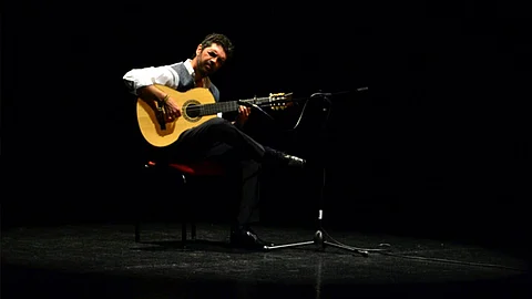 José Carlos Gómez da inicio al 27 Festival Internacional de Guitarra en Morelia