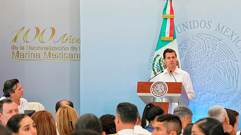 Encabezó la Ceremonia de Conmemorativa del Día de la Marina (Foto ACG)