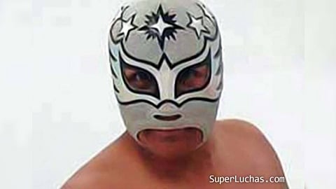 Tenia una doble vida: Luchar y Policía a la vez (Foto: Facebook El Templo De La Lucha Libre)