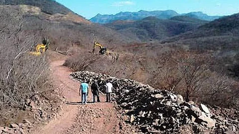 Se han enviado equipos de maquinaria pesada para realizar estas y otras obras en dicho municipio (Foto: Cortesía)