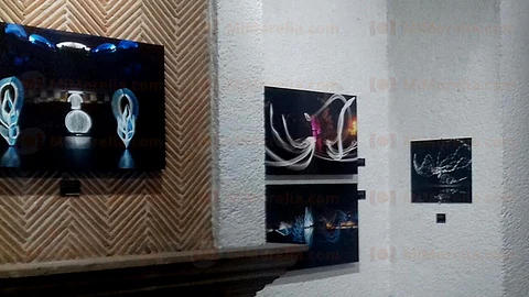 Ramsés detalló que las obras de la exposición reflejan su trabajo de los últimos tres años (Foto: Héctor Jiménez)
