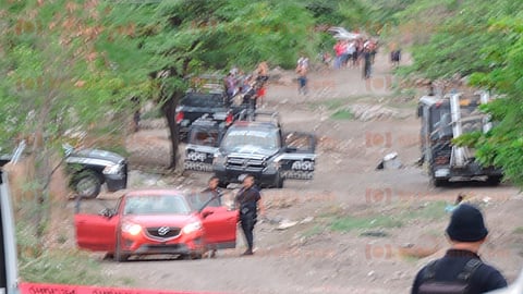 El personal de la Fiscalía Regional de Justicia acudió al lugar de los hechos para hacer la recolección de indicios