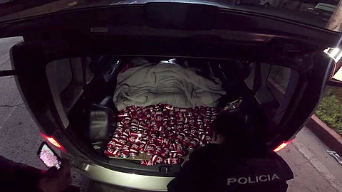 Broma con coca cola destapa corrupción (Fuente: Youtube.com)