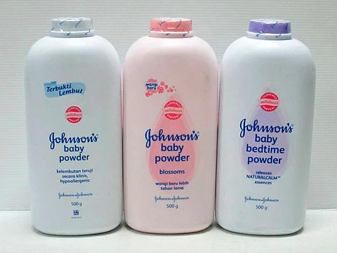 Demandan a Johnson & Johnson por talco que presuntamente causa cáncer