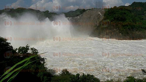 En una primera instancia se desfogaban 1300 litros por segundo