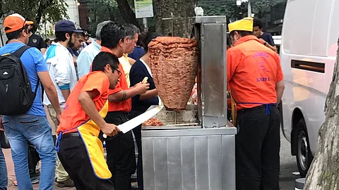 La solidaridad de los mexicanos es un ejemplo a seguir (Foto Twitter: @MrPowerPlant)