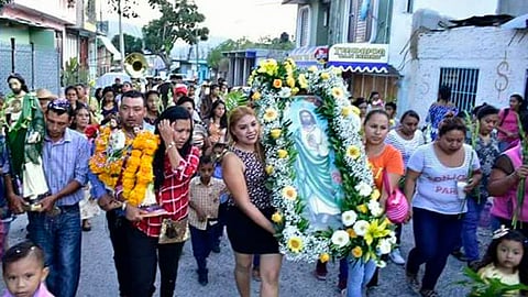 Cada 28 de octubre, miles de fieles se congregan en el Templo de San Hipólito, de la Ciudad de México, para celebrar a San Judas Tadeo (Foto: @iturbide92)