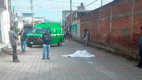 Los asesinos huyeron en una camioneta tipo Ranger de color gris