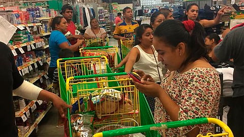 Registra Quintana Roo compras de pánico por entrada de huracán