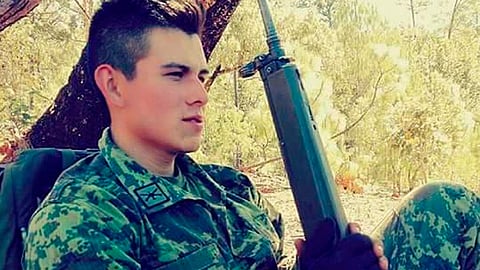 La foto fue subida a la página Fuerzas Armadas De México (Foto Facebook: Fuerzas Armadas De México)