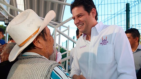 El presidente municipal fue el encargado de constatar las acciones de la obras (Foto: Cortesía)