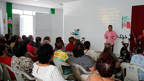 La plática la otorgó el DIF Zamora a través de su área médica (Foto: Cortesía)