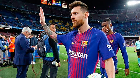 El jugador afirma que seguirá defendiéndose de acusaciones contra su honor (Foto: FB/leomessi)