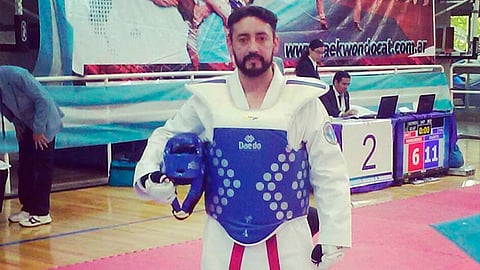 El deportista argentino detalló que paga ocho mil pesos solamente de luz (Foto Facebook: Javier Tkd Almandoz)