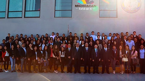 Exhortan a los estudiantes a no escatimar en su desarrollo profesional (Foto: Cortesía)