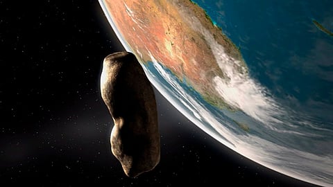 Se asemeja a un asteroide rocoso, el cual se precipita hacia el Sol (Foto: YouTube)