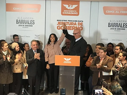 Alejandra Barrales se registra como precandidata de Movimiento Ciudadano