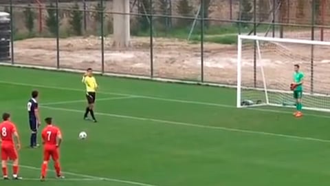 Futbolista turco de 16 años comete un gran gesto de ‘fair play’