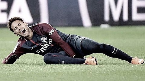 Diversos medios hablan sobre la posibilidad de que Neymar será intervenido quirúrgicamente (Foto: @Diegoarm08)