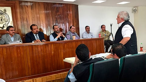 Aseveran que "no fue responsabilidad de los trabajadores que los relojes checadores no sirvieran y se firmaron listas de asistencia (Foto: Cortesía)