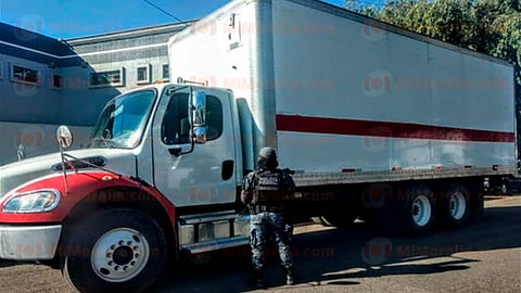 Tras persecución, aseguran camión robado y detienen a sujeto en Tarímbaro