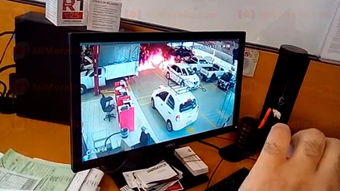 Arrojan bombas molotov a negocios y dos agencias de autos en Michoacán