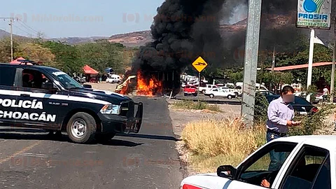 Apenas el martes pasado hubo reporte de tres camiones incendiados (Foto: RED 113)