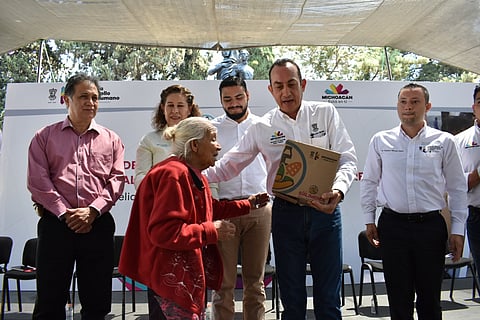 El director del Seguro Popular en Michoacán, señaló que 2.3 millones de michoacanos están afiliados al programa, y que en los próximos años se lograría la cobertura universal del servicio (Foto: ACG)