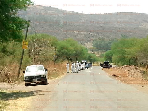 Localizan dos cadáveres baleados y seis vehículos en San Agustín del Maíz
