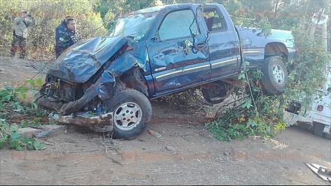 Tras el accidente, el conductor de la unidad siniestra se dio a la fuga del lugar; los lesionados fueron trasladados a nosocomios de Los Reyes para su atención médica (Foto: RED 113)