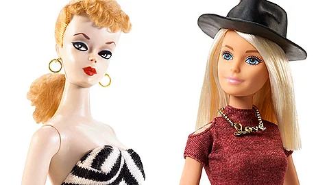 Barbie tenía la mirada de lado y cabello ondulado en los años 60's (Imagen: especial)