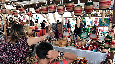 Por la venta de piezas de concurso se obtuvieron 3.5 millones de pesos durante los días 24 y 25 de marzo; En tanto, el Tianguis Artesanal dejó 8.5 millones de pesos (Foto: Archivo)