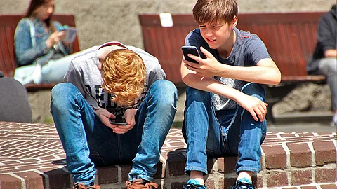 Los teléfonos también han invadido nuestras vidas (Foto: pixabay)