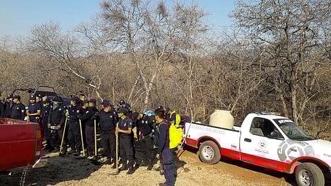 A las labores de los brigadistas se sumaron elementos del Ejército Mexicano quienes lograron controlar las conflagraciones, que hasta la tarde de ayer continuaban activas (Foto: Cortesía)