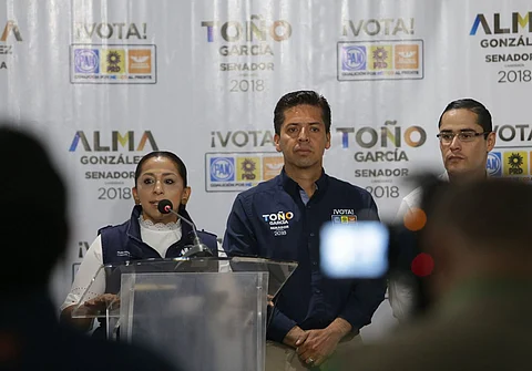 Tanto Alma como Antonio coincidieron en el llamado al Senado de la República para que proceda con la aprobación de la iniciativa por la cual se elimina el fuero constitucional (Foto: ACG)